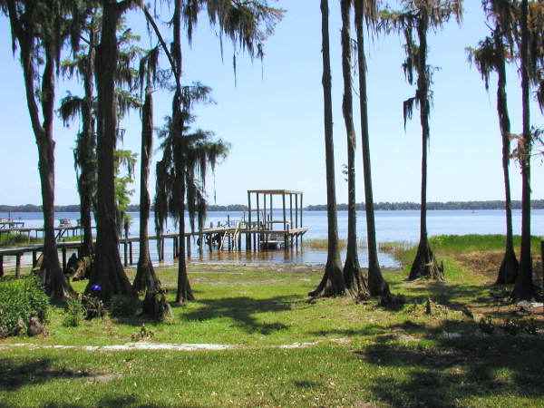 A more modern view of Lake Santa Fe from the western shore (2007).