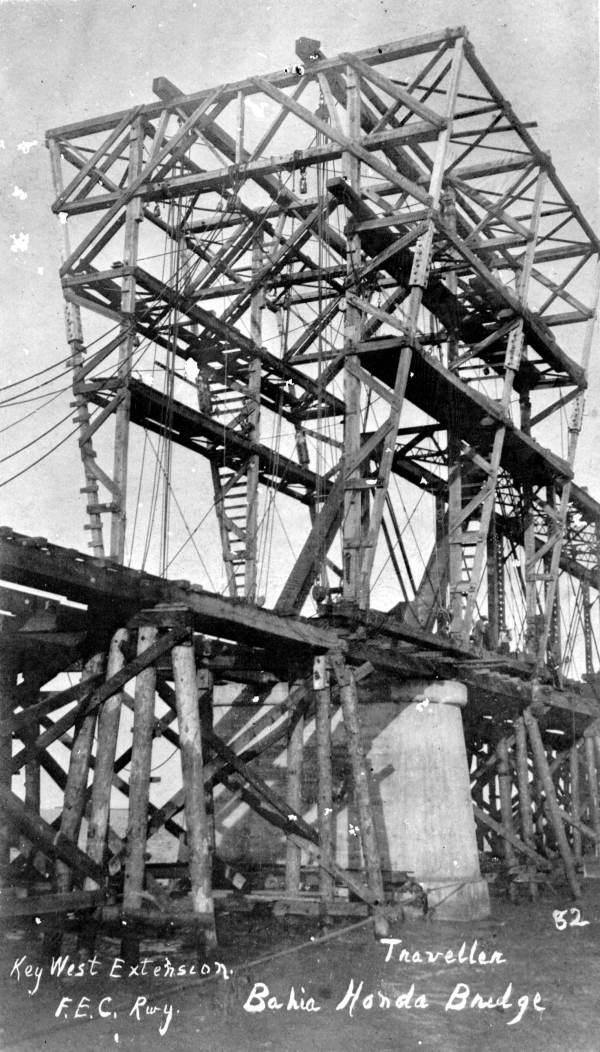 Original Bahia Honda Bridge under construction (circa 1908).