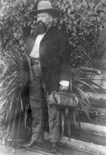 Hiram Hampton, pistol-packing doctor: Tampa, Florida