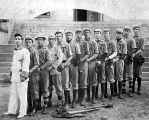 Baseball team on the steps of the Capitol: Tallahassee, Florida (191-)