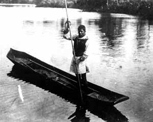 Typical Seminole dug-out canoe (1900s)