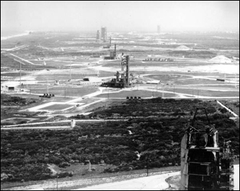 View of Gemini 5 launch vehicle (1965)