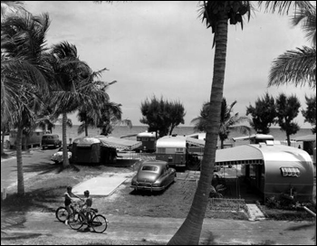 Hollywood camp on the ocean front: Hollywood, Florida (1950)