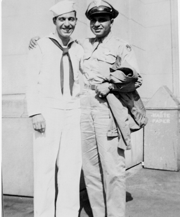 Norman Giller (left) and Al Sutton (right) in Miami Beach (1944).