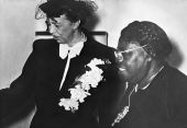 Eleanor Roosevelt visits with Mary McLeod Bethune